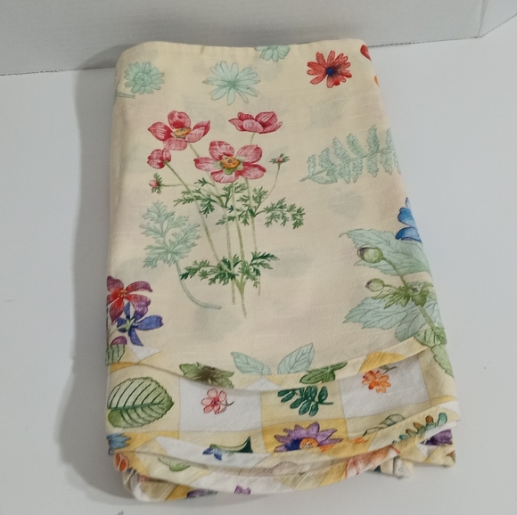 Waverly Home Other - Waverly Valance Yellow Floral Scalloped Layered Summer Studies